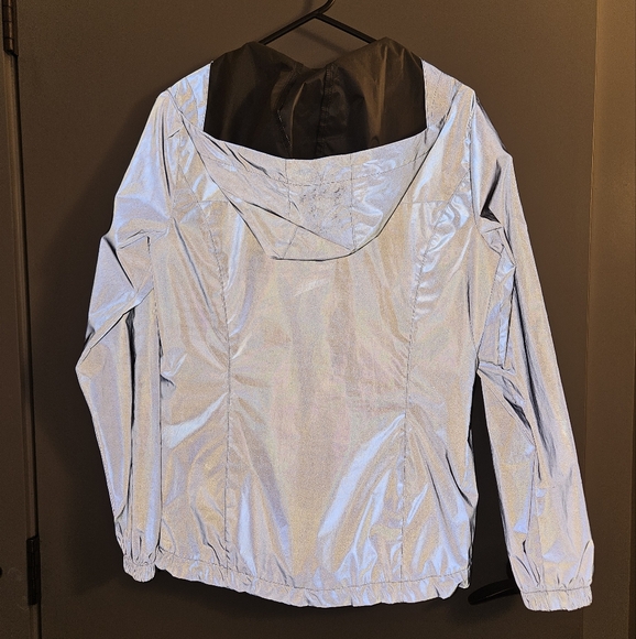 Reflective Windbreaker - Picture 9 of 10
